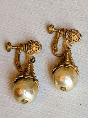 Miriam Haskell Gold-Tone Pearl Drop Clip-On Earrings